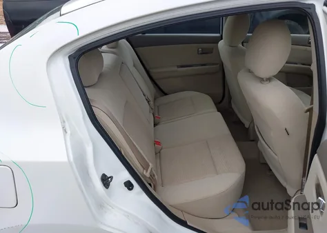 2012 Nissan Sentra 2.0 S z USA, uszkodzony, nr VIN 3N1AB6AP6CL771277